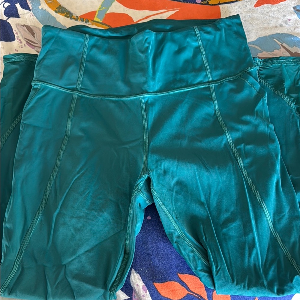 Athleta lightning 7/8 tights (m)